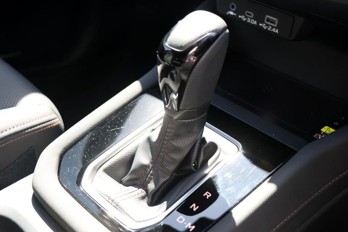 2025 Subaru Forester Touring S6 MY26 AWD Crystal White