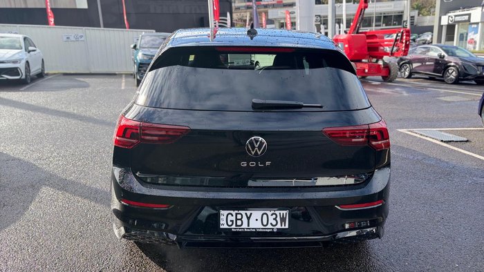 2025 Volkswagen Golf 110TSI R-Line