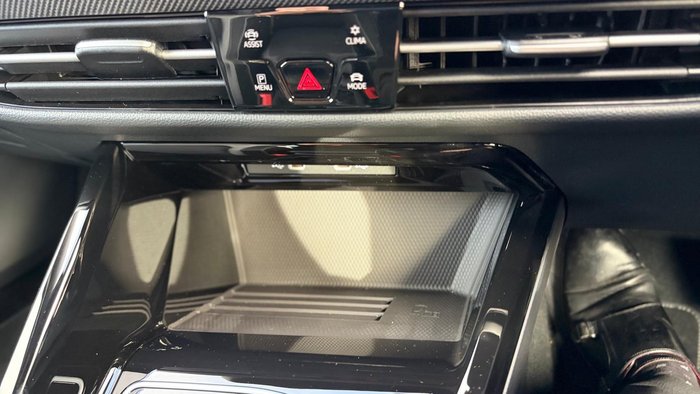 2025 Volkswagen Golf 110TSI R-Line