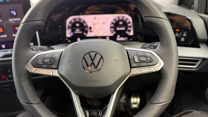 2025 Volkswagen Golf 110TSI R-Line