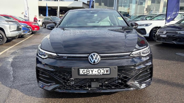 2025 Volkswagen Golf 110TSI R-Line