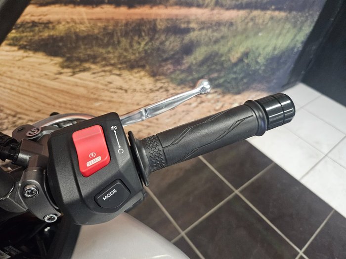 2025 Yamaha 2025 Yamaha 900CC MT-09SP WHITE