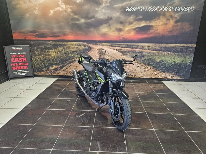 2023 Kawasaki Z400 BLACK