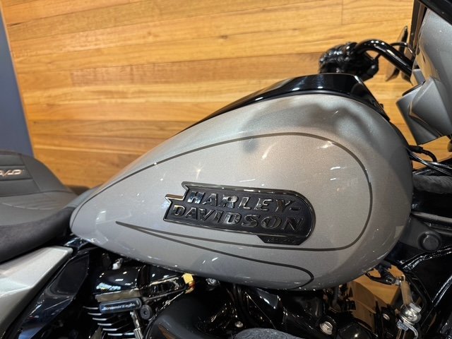 2023 Harley-davidson FLHXSE CVO STREET GLIDE Silver