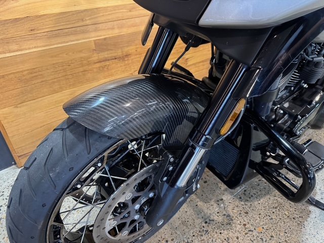 2023 Harley-davidson FLHXSE CVO STREET GLIDE Silver