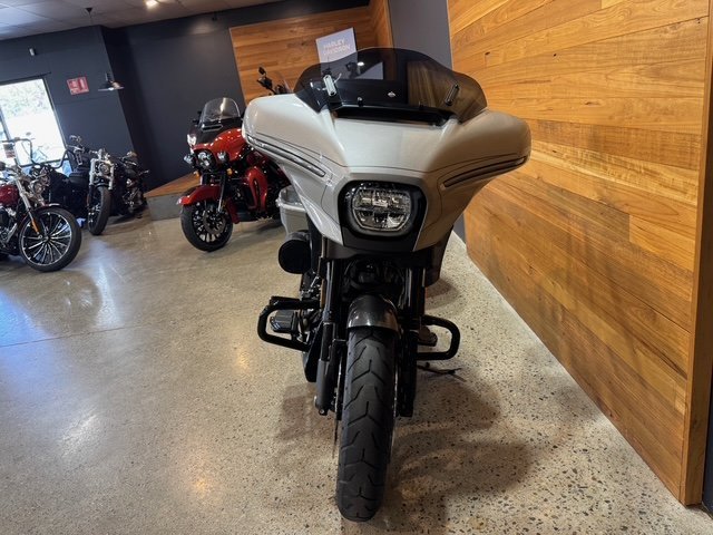 2023 Harley-davidson FLHXSE CVO STREET GLIDE Silver