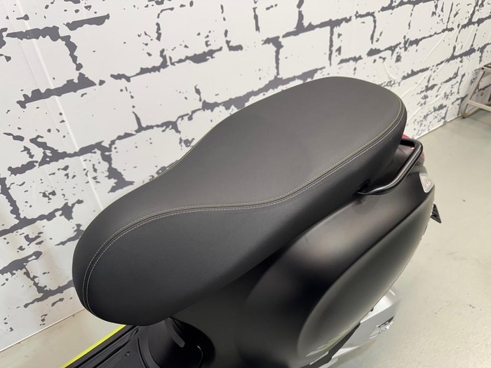 2025 Vespa Sprint Tech 150 Sprint Black