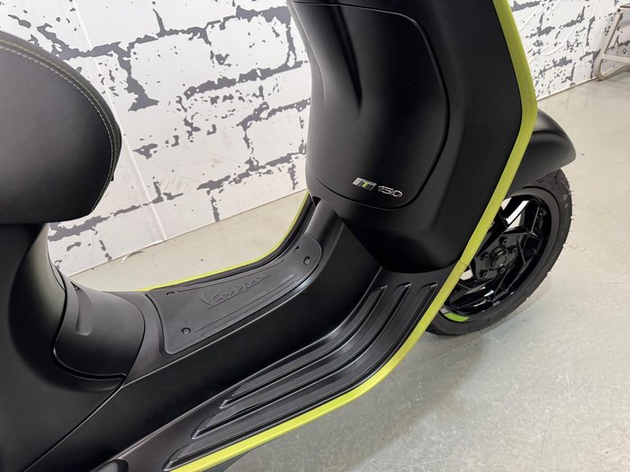 2025 Vespa Sprint Tech 150 Sprint Black