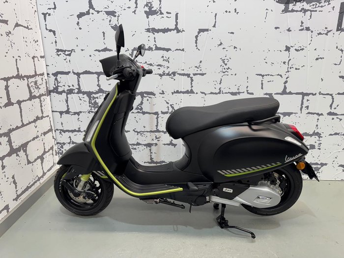 2025 Vespa Sprint Tech 150 Sprint Black