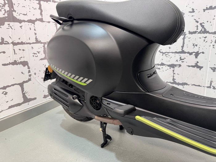 2025 Vespa Sprint Tech 150 Sprint Black