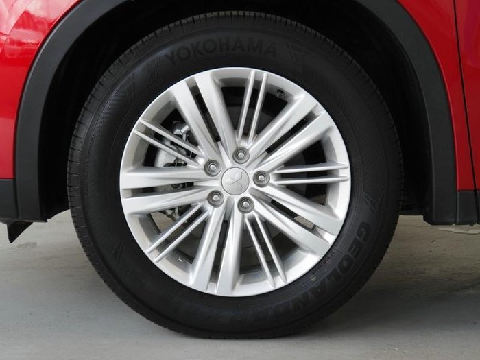 2022 Mitsubishi Outlander ES