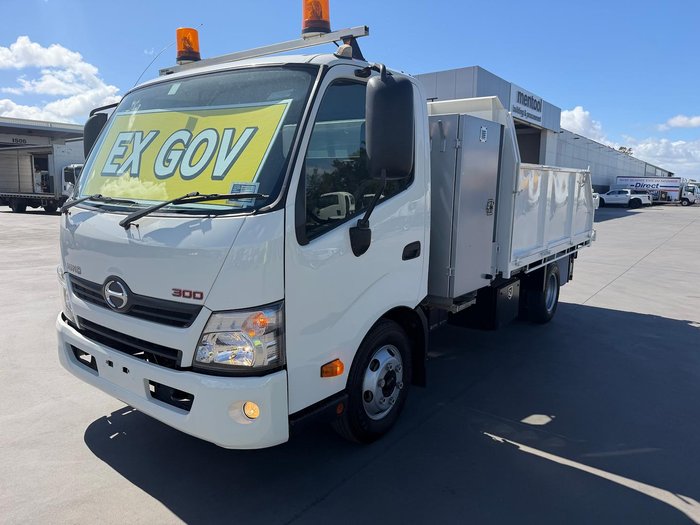 2015 Hino 717 - 300 Series