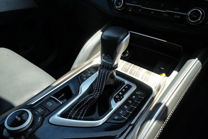 2020 LDV D90 Executive