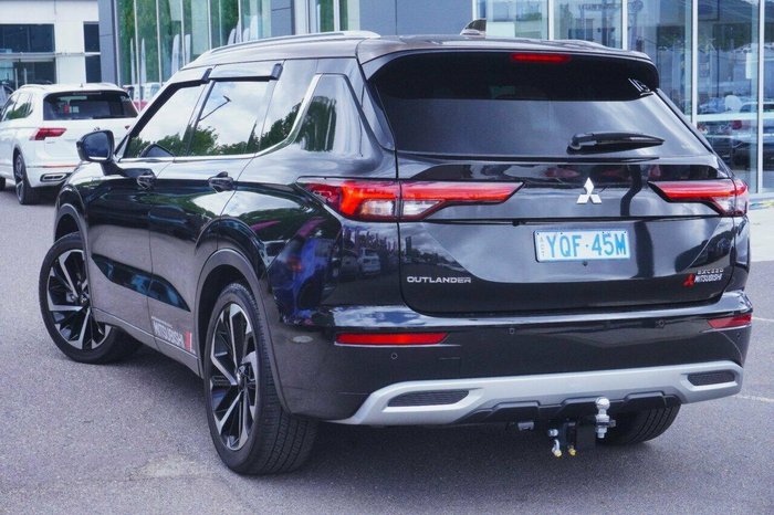 2022 Mitsubishi Outlander Exceed Tourer