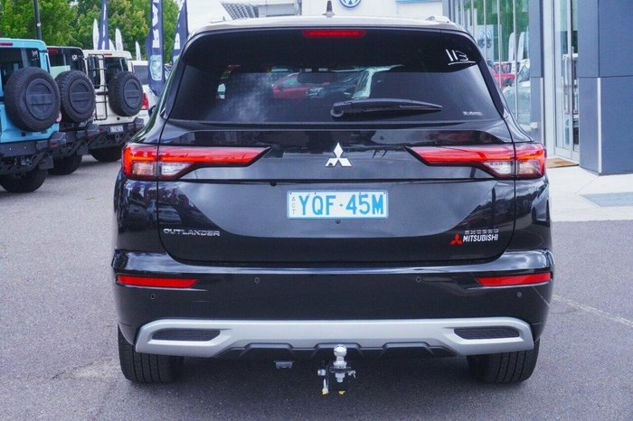 2022 Mitsubishi Outlander Exceed Tourer