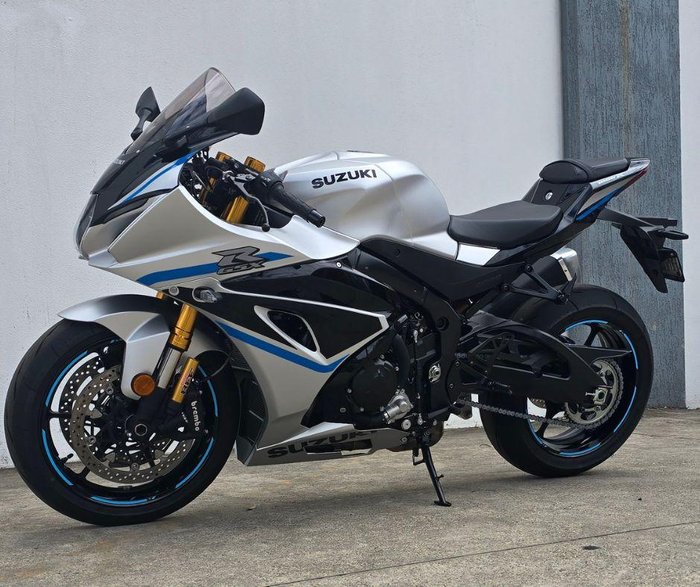 2025 Suzuki GSX-R1000R GSX-R Silver