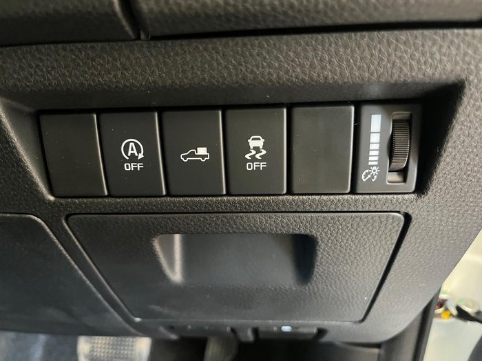 2025 Isuzu D-MAX X-TERRAIN