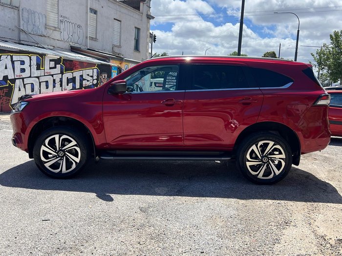 2021 Isuzu MU-X LS-T