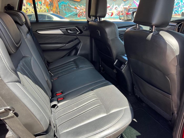 2021 Isuzu MU-X LS-T