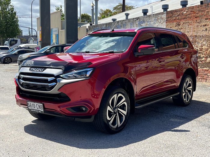 2021 Isuzu MU-X LS-T
