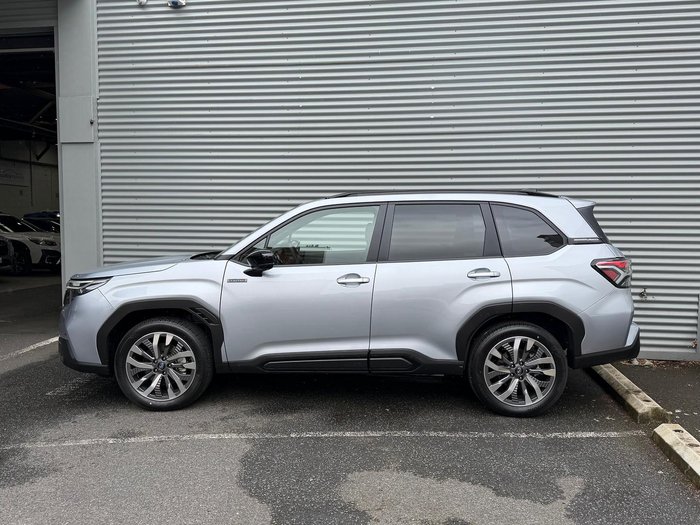 2025 Subaru Forester Hybrid Touring S6 MY26 AWD Ice Silver