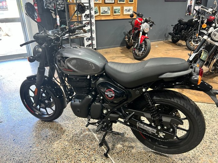 2025 Royal Enfield HUNTER 350 DAPPER GREY