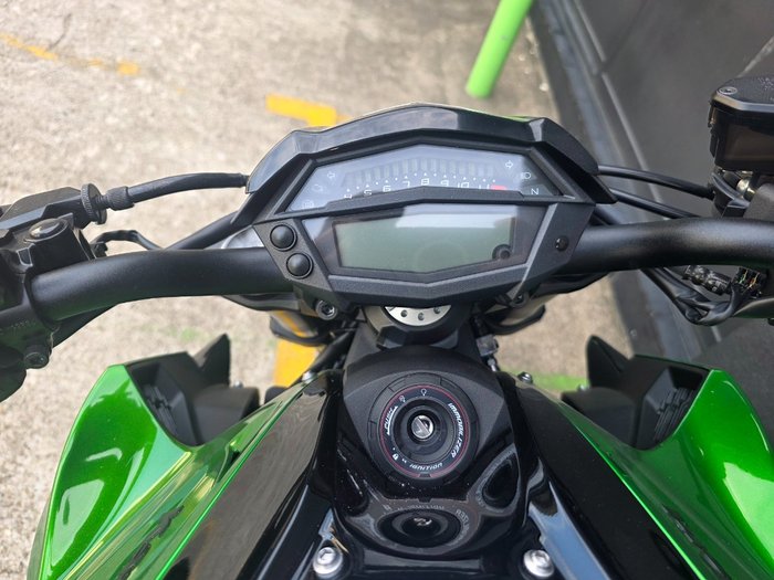 2025 Kawasaki Z1000 GREY