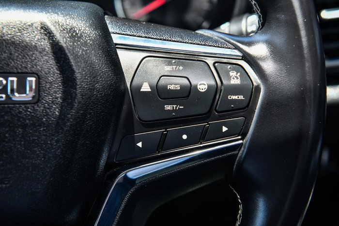 2023 Isuzu MU-X LS-T