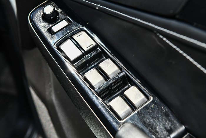 2023 Isuzu MU-X LS-T