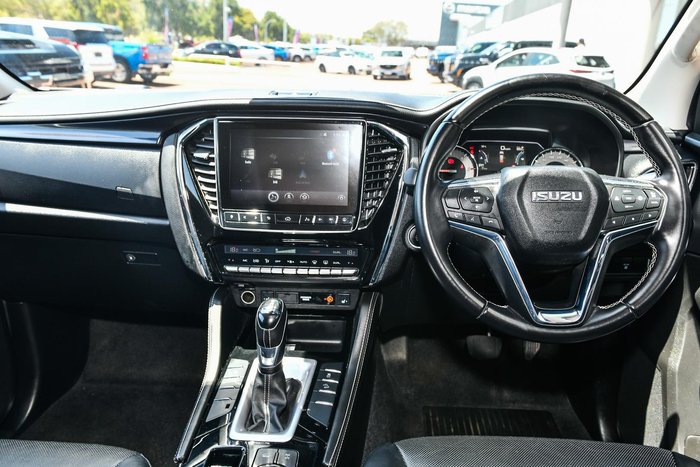 2023 Isuzu MU-X LS-T