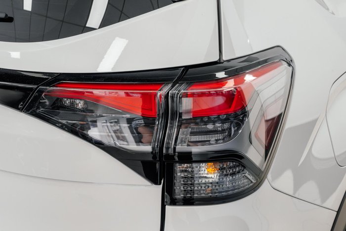 2025 Subaru Forester Touring S6 MY26 AWD Crystal White