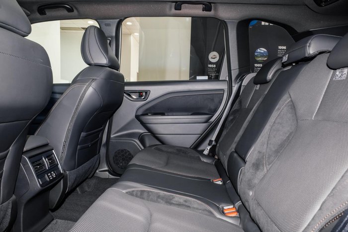 2025 Subaru Forester Touring S6 MY26 AWD Crystal White