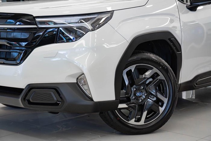 2025 Subaru Forester Touring S6 MY26 AWD Crystal White
