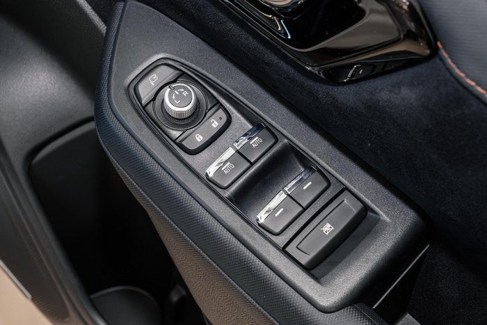 2025 Subaru Forester Touring S6 MY26 AWD Crystal White