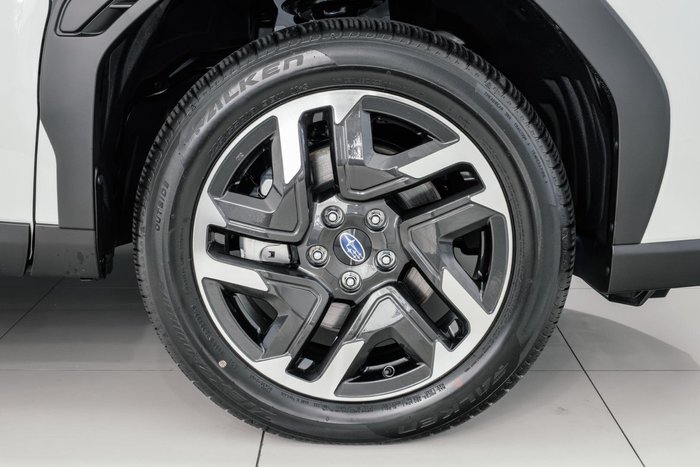 2025 Subaru Forester Touring S6 MY26 AWD Crystal White