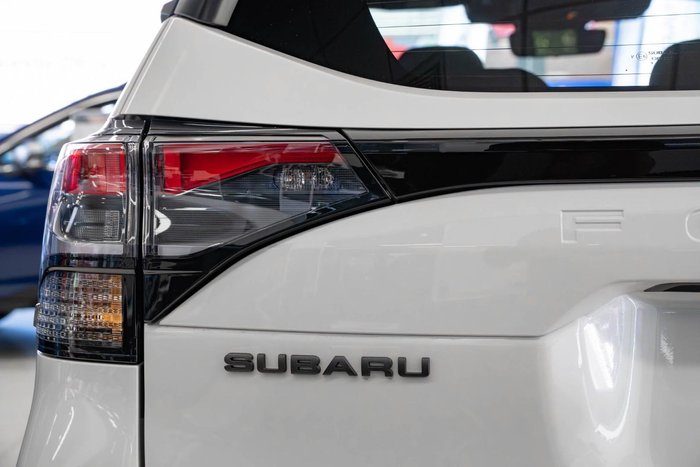 2025 Subaru Forester Touring S6 MY26 AWD Crystal White