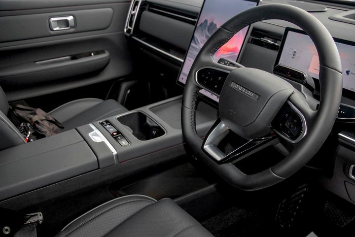 2025 Jaecoo J7 SHS Summit