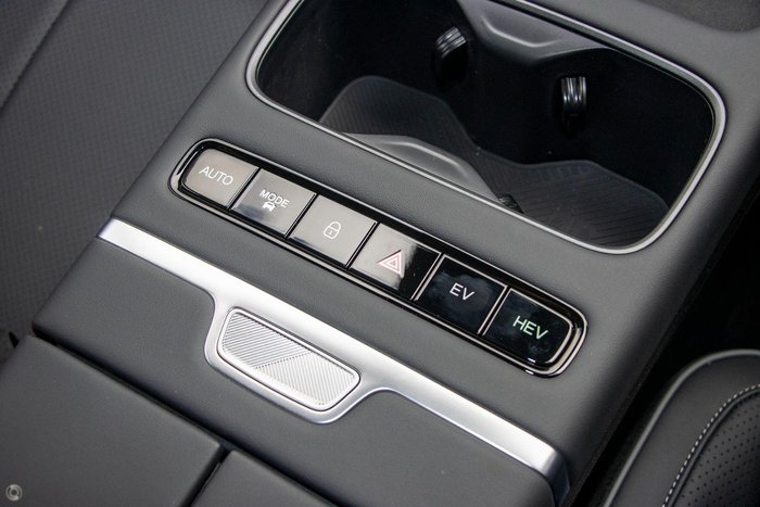 2025 Jaecoo J7 SHS Summit