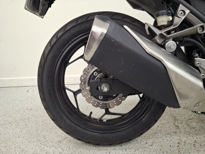 2017 Kawasaki Z300 Silver