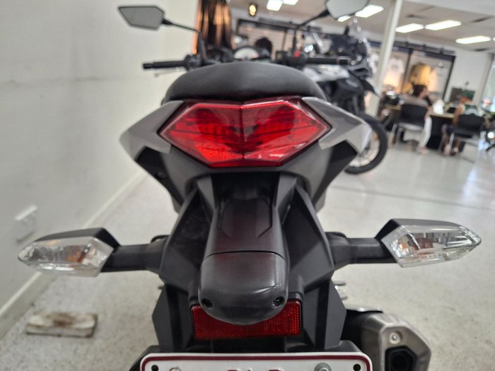 2017 Kawasaki Z300 Silver