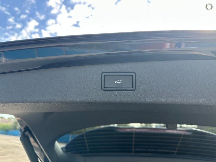 2025 Volkswagen Tiguan 150TSI R-Line