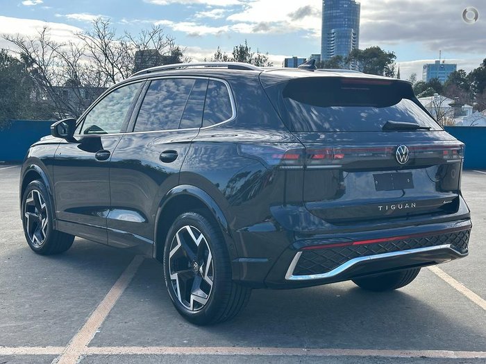 2025 Volkswagen Tiguan 150TSI R-Line