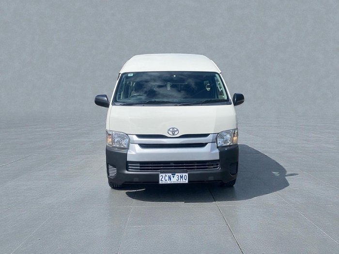 2017 Toyota Hiace Commuter