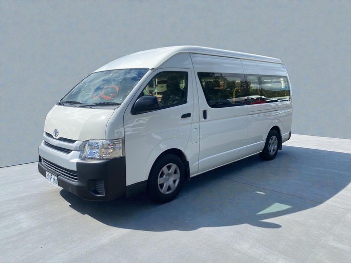 2017 Toyota Hiace Commuter