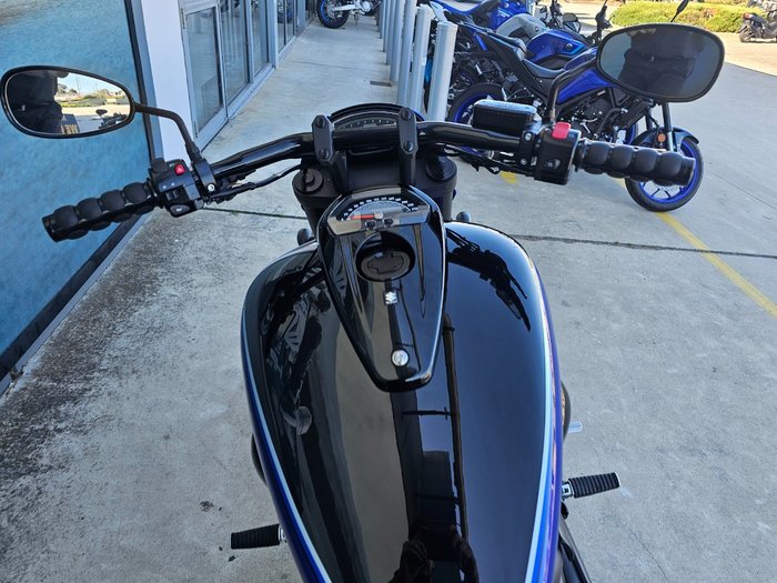 2015 Suzuki VZR 1800 BOULEVARD (M109R) Black