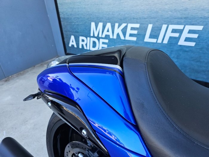 2015 Suzuki VZR 1800 BOULEVARD (M109R) Black