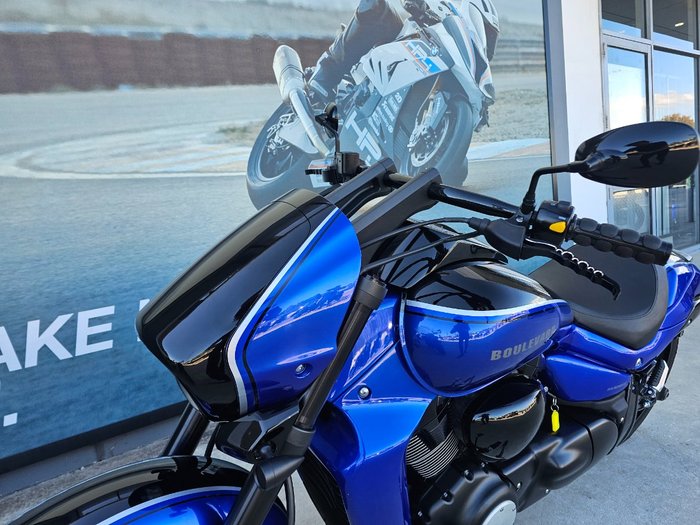 2015 Suzuki VZR 1800 BOULEVARD (M109R) Black