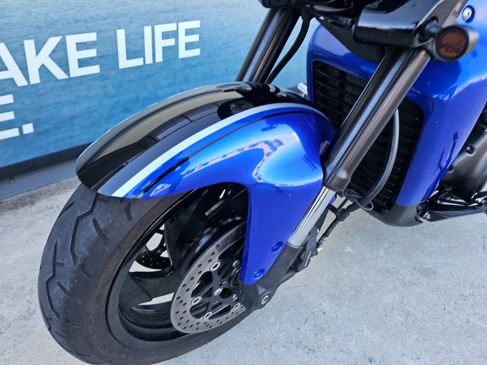 2015 Suzuki VZR 1800 BOULEVARD (M109R) Black