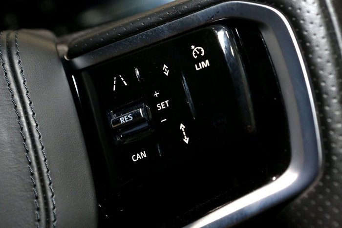 2022 Land Rover Range Rover Evoque P250 R-Dynamic SE