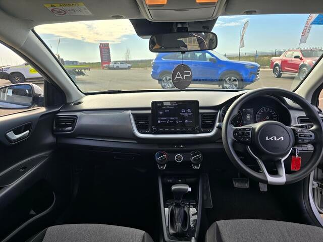 2022 KIA STONIC SPORT Sterling Silver